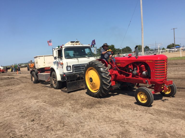 Antique Tractor Pull